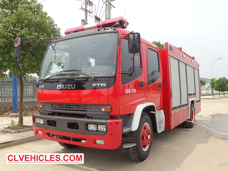 ISUZU foam tank fire truck